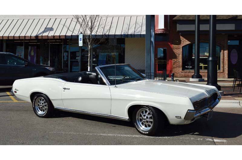 '69 White Mercury Cougar